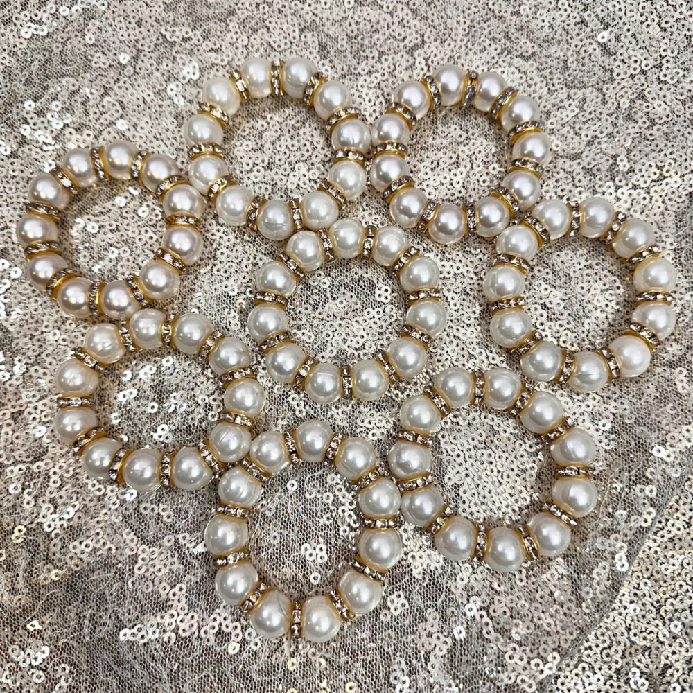 Elegant Pearl Rhinestone Napkin Rings Set of 8 Purchased New Never Used - Picture 4 of 7